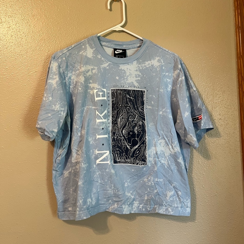 Nike Sportswear Tee